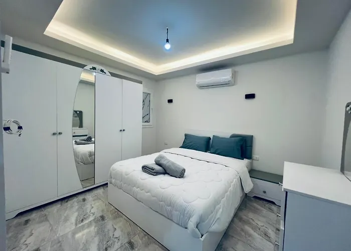 One Bedroom And Reception * הורגהדה
