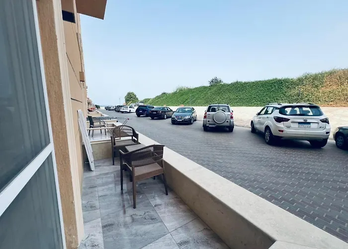 One Bedroom And Reception דירה *